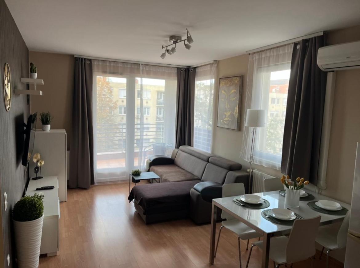 Vip Mini Resort,Private Parking & Balcony Budapeste Exterior foto