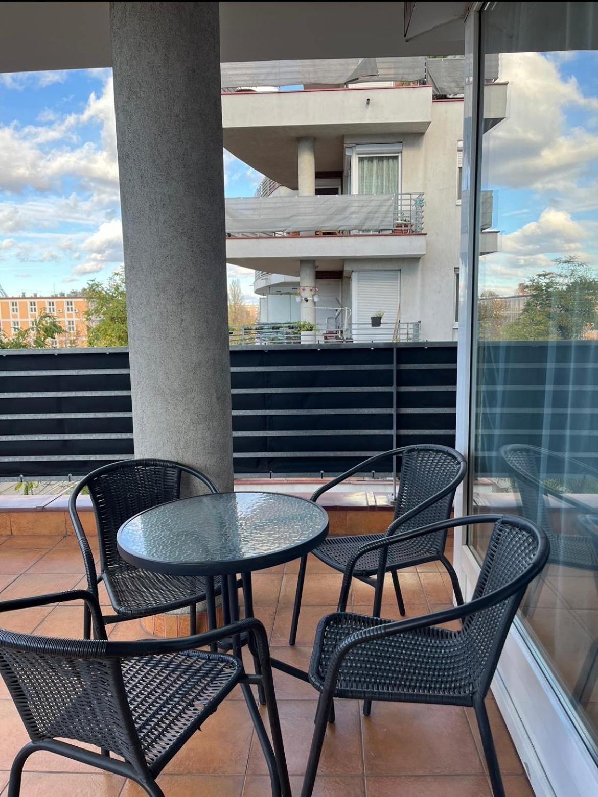 Vip Mini Resort,Private Parking & Balcony Budapeste Exterior foto